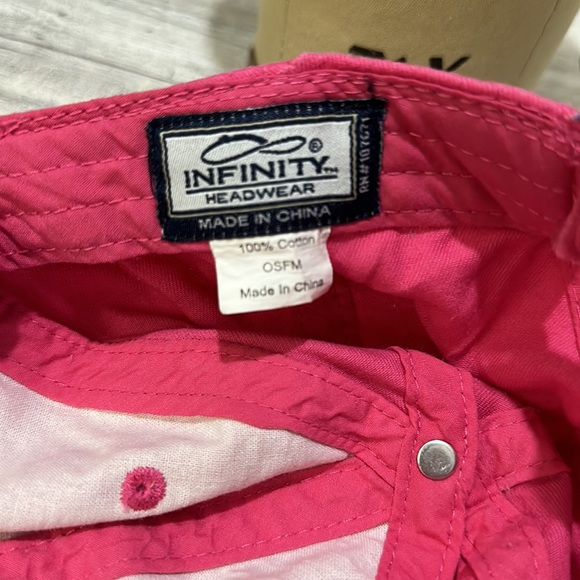 Brooklyn women’s pink distressed baseball hat - Picture 6 of 6